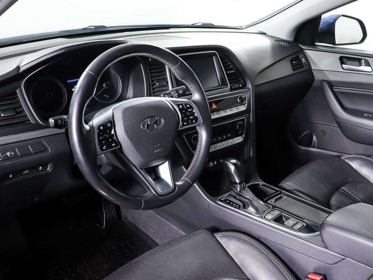 Hyundai Sonata 2018 года с пробегом. Фото: #12