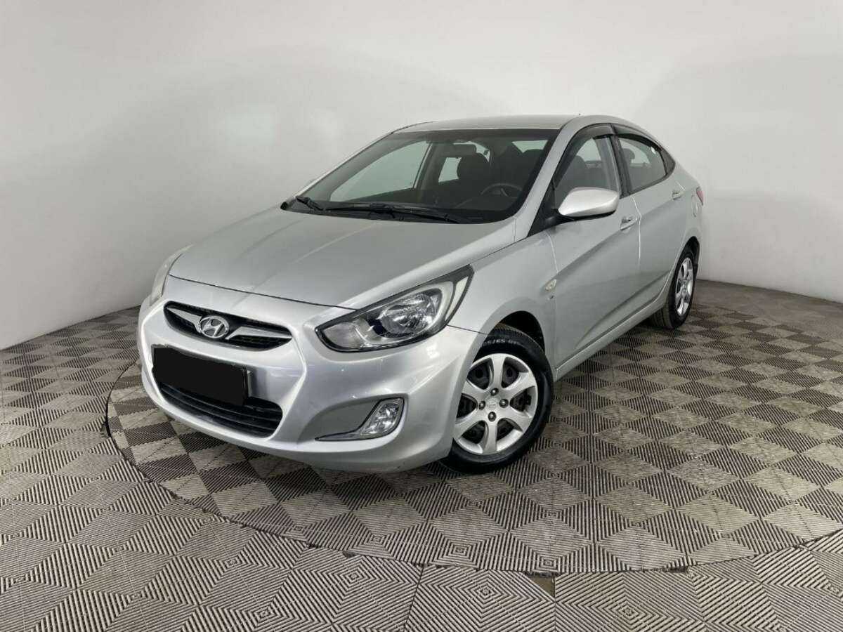Hyundai Solaris 2012 года с пробегом. Фото: #0
