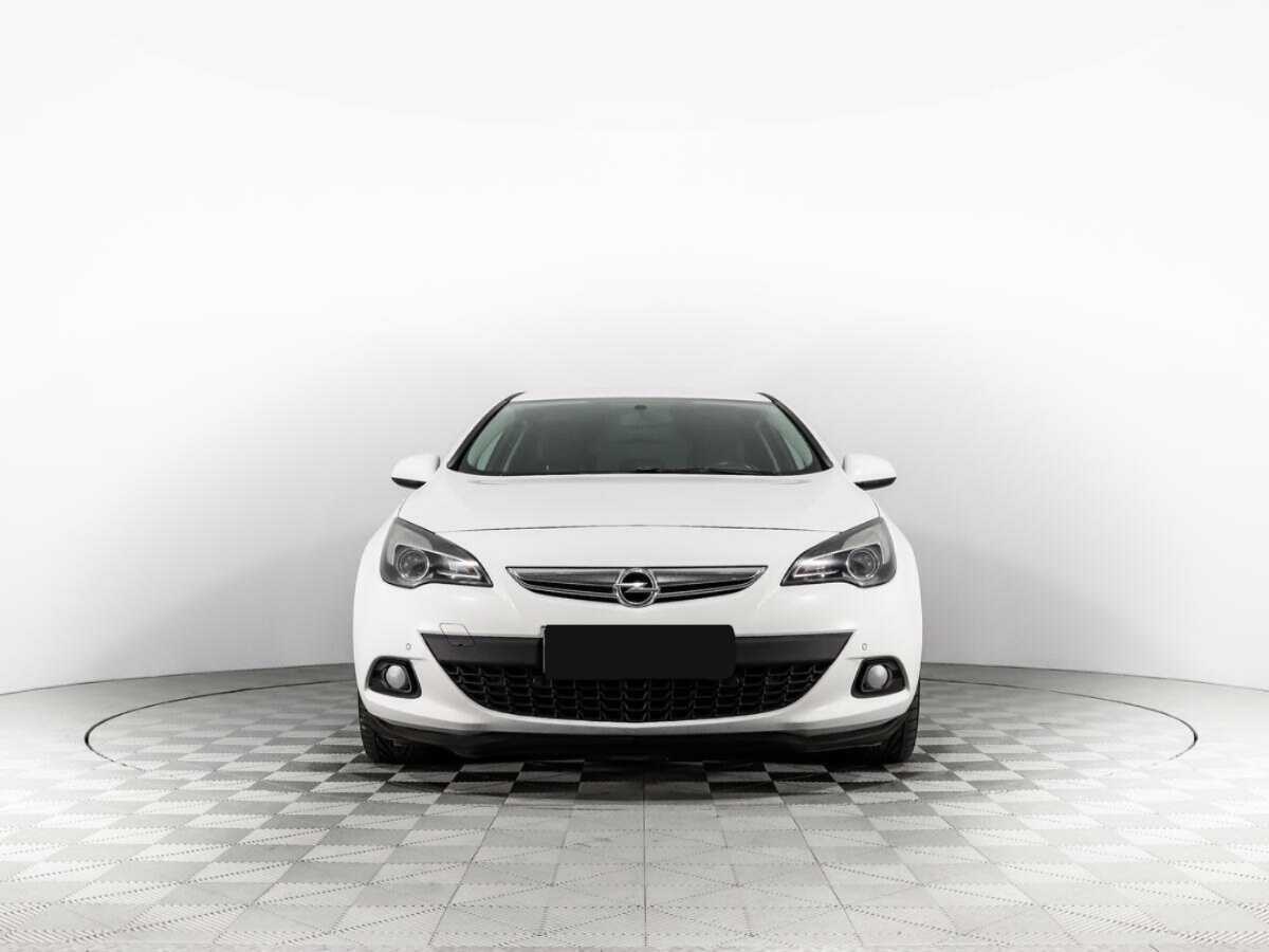 Opel Astra 2014 года с пробегом. Фото: #1