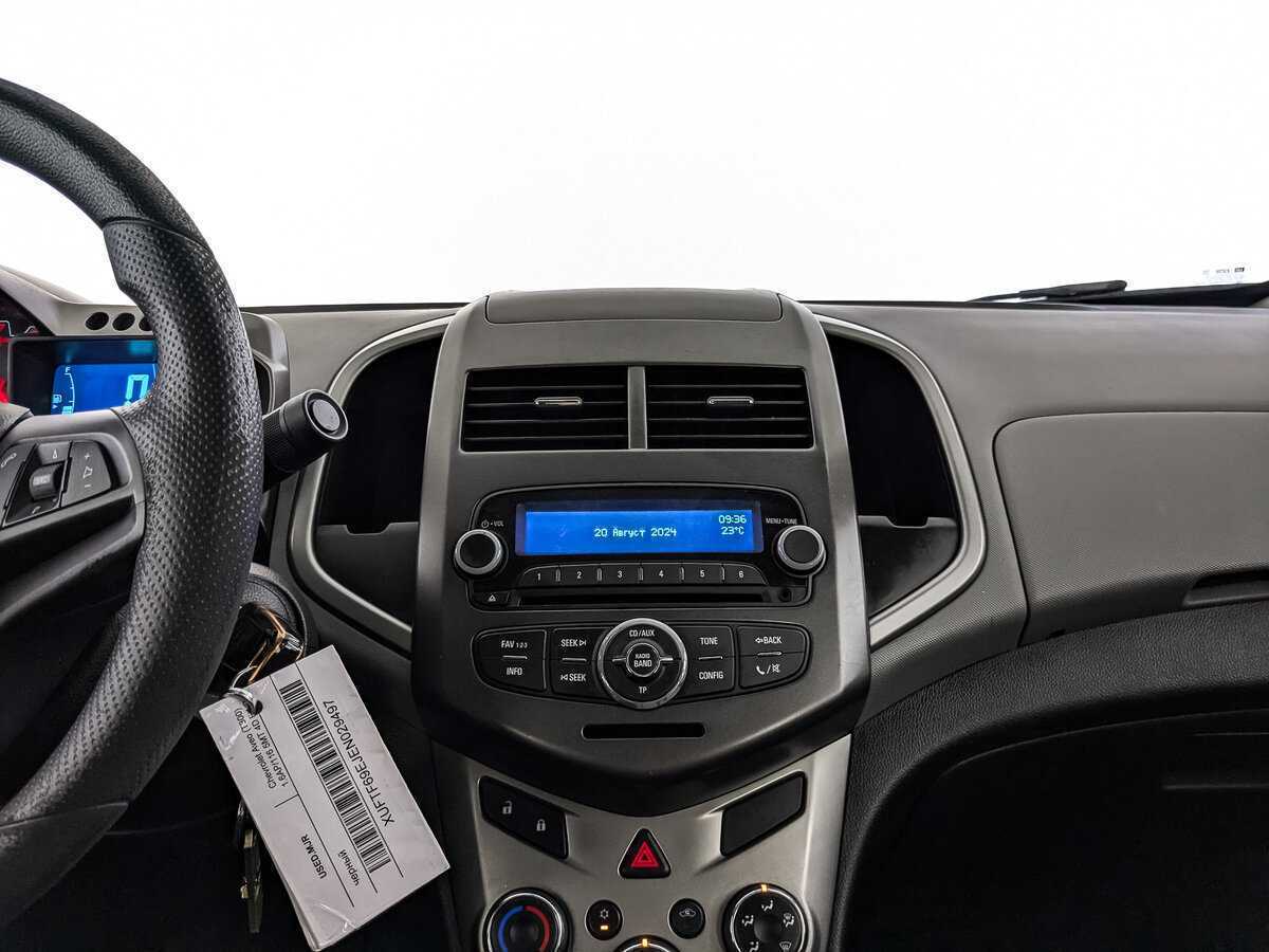 Chevrolet Aveo 2014 года с пробегом. Фото: #12