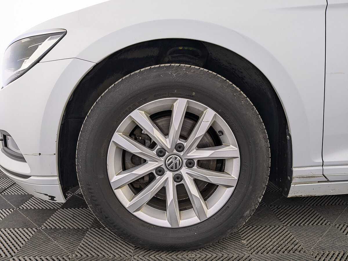 Volkswagen Passat 2019 года с пробегом. Фото: #11