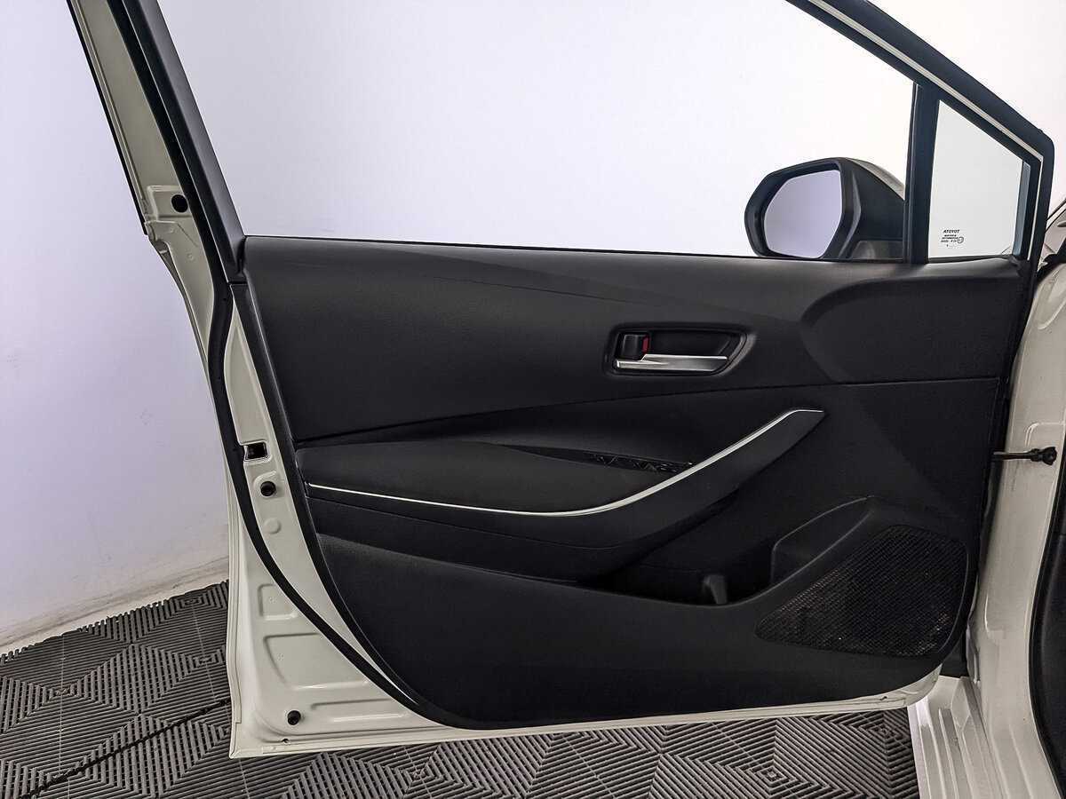Toyota Corolla 2019 года с пробегом. Фото: #16