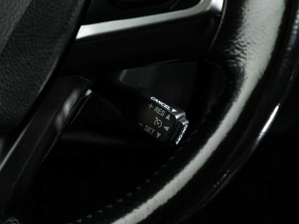 Toyota Camry 2016 года с пробегом. Фото: #19