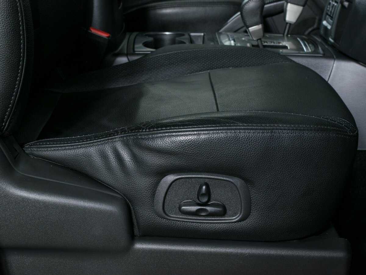 Mitsubishi Pajero 2013 года с пробегом. Фото: #13