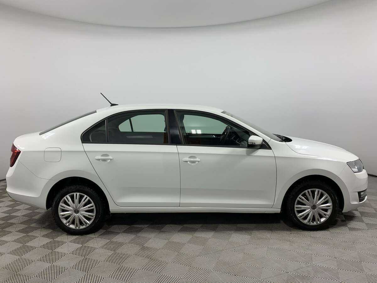 Skoda Rapid 2019 года с пробегом. Фото: #3