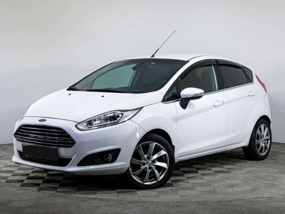 Ford Fiesta 2015 года с пробегом. Посмотреть фото