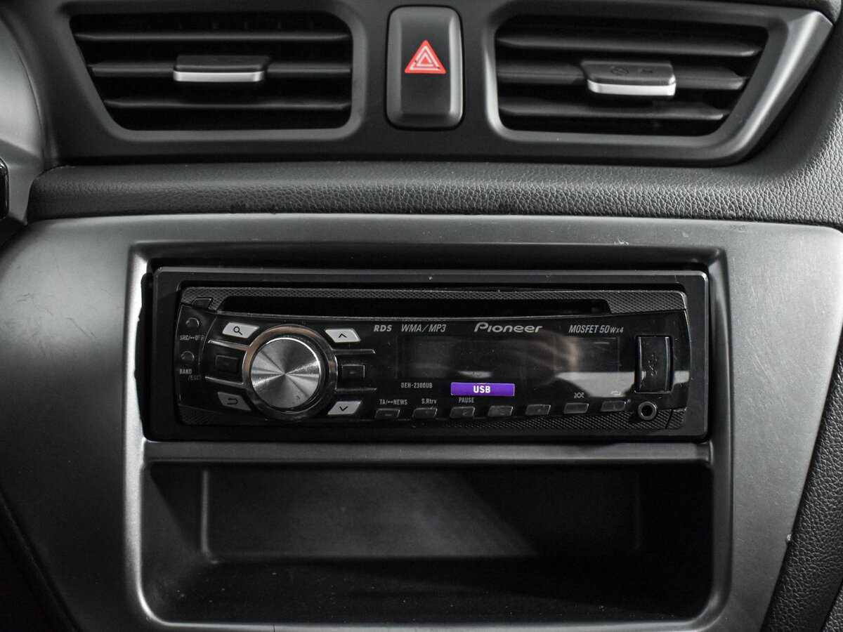 Kia Rio 2012 года с пробегом. Фото: #12