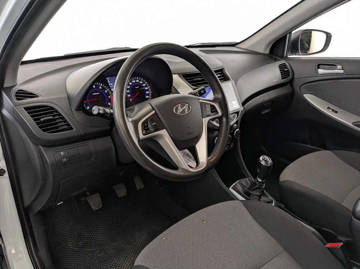 Hyundai Solaris 2013 года с пробегом. Фото: #14