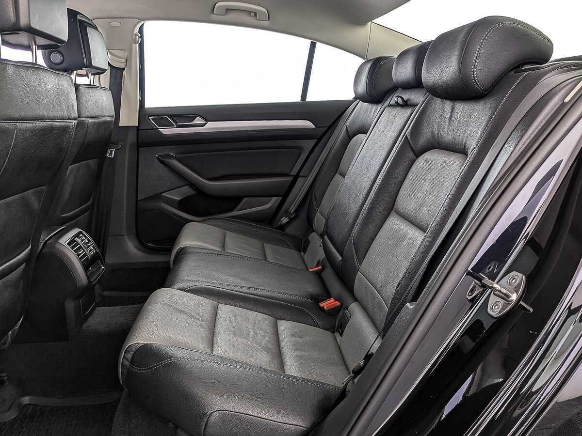 Volkswagen Passat 2016 года с пробегом. Фото: #11