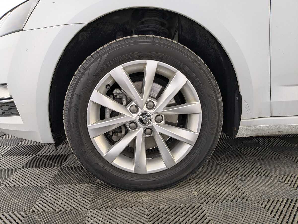 Skoda Octavia 2019 года с пробегом. Фото: #11