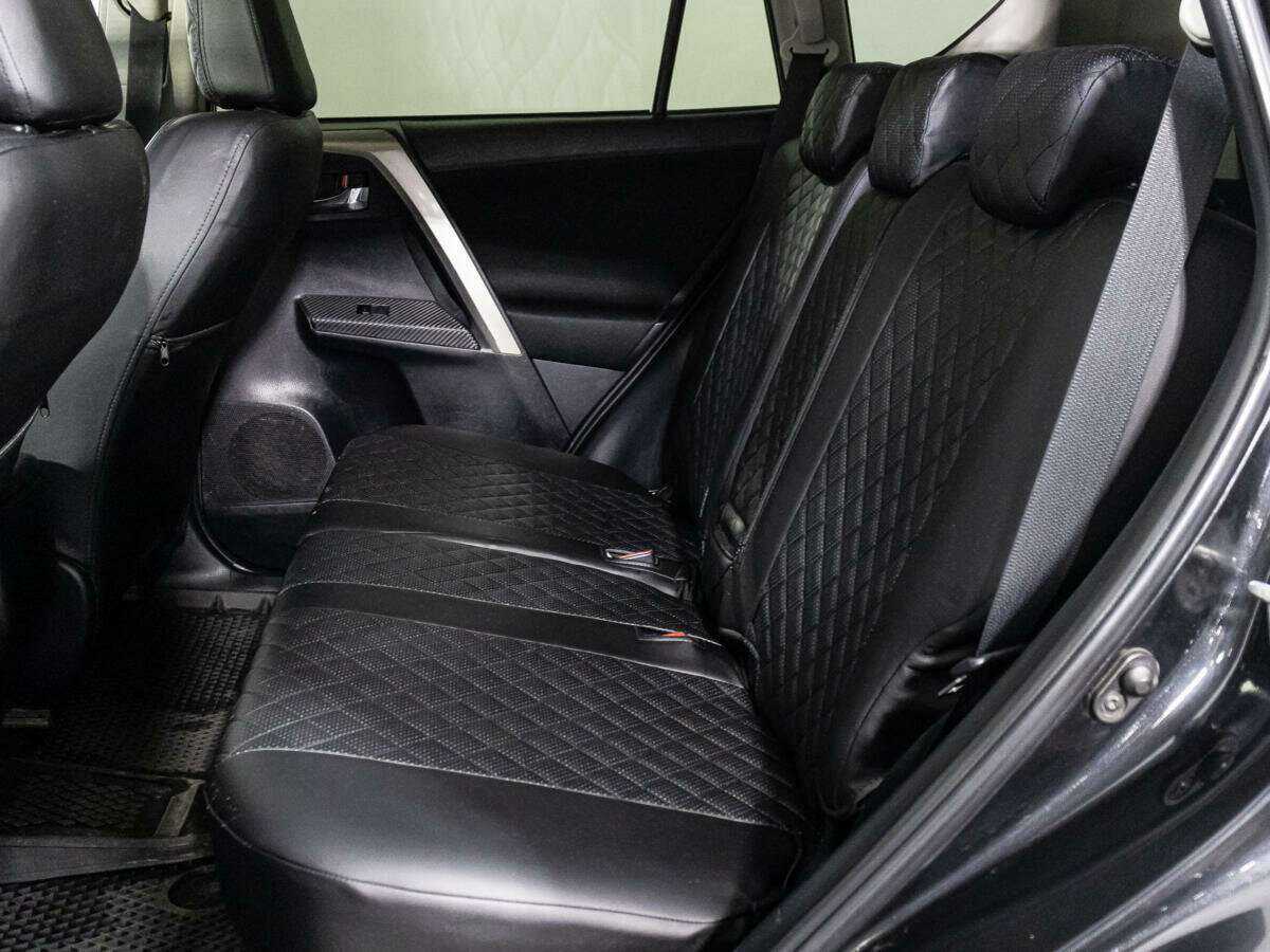 Toyota RAV4 2013 года с пробегом. Фото: #9