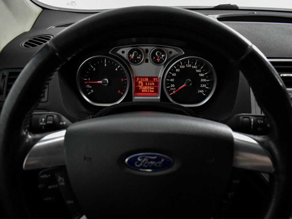 Ford Kuga 2012 года с пробегом. Фото: #15
