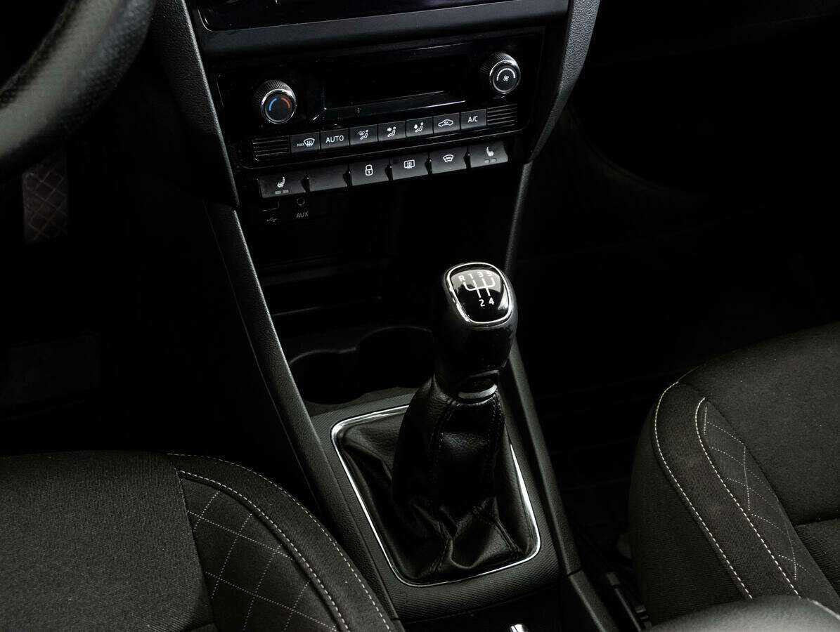 Skoda Rapid 2017 года с пробегом. Фото: #10