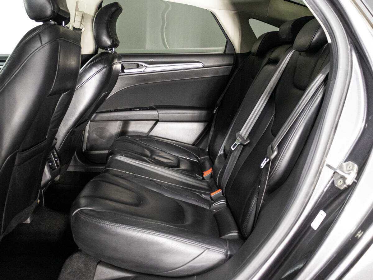 Ford Mondeo 2017 года с пробегом. Фото: #9