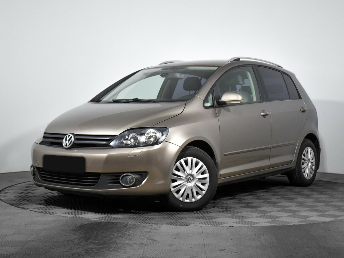 Volkswagen Golf Plus 2012 года с пробегом. Фото: #0