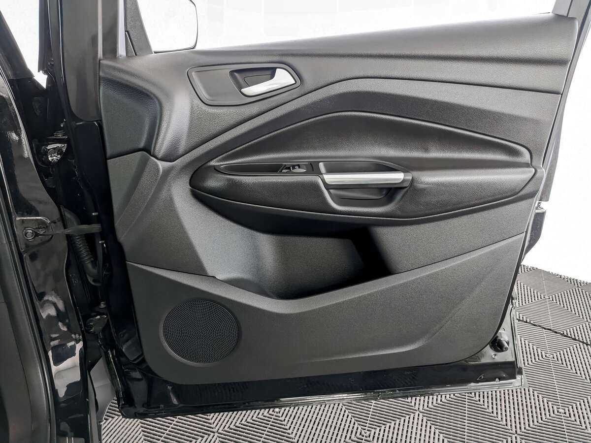 Ford Kuga 2016 года с пробегом. Фото: #23