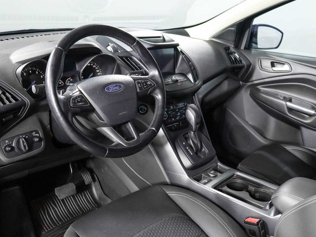 Ford Kuga 2017 года с пробегом. Фото: #11
