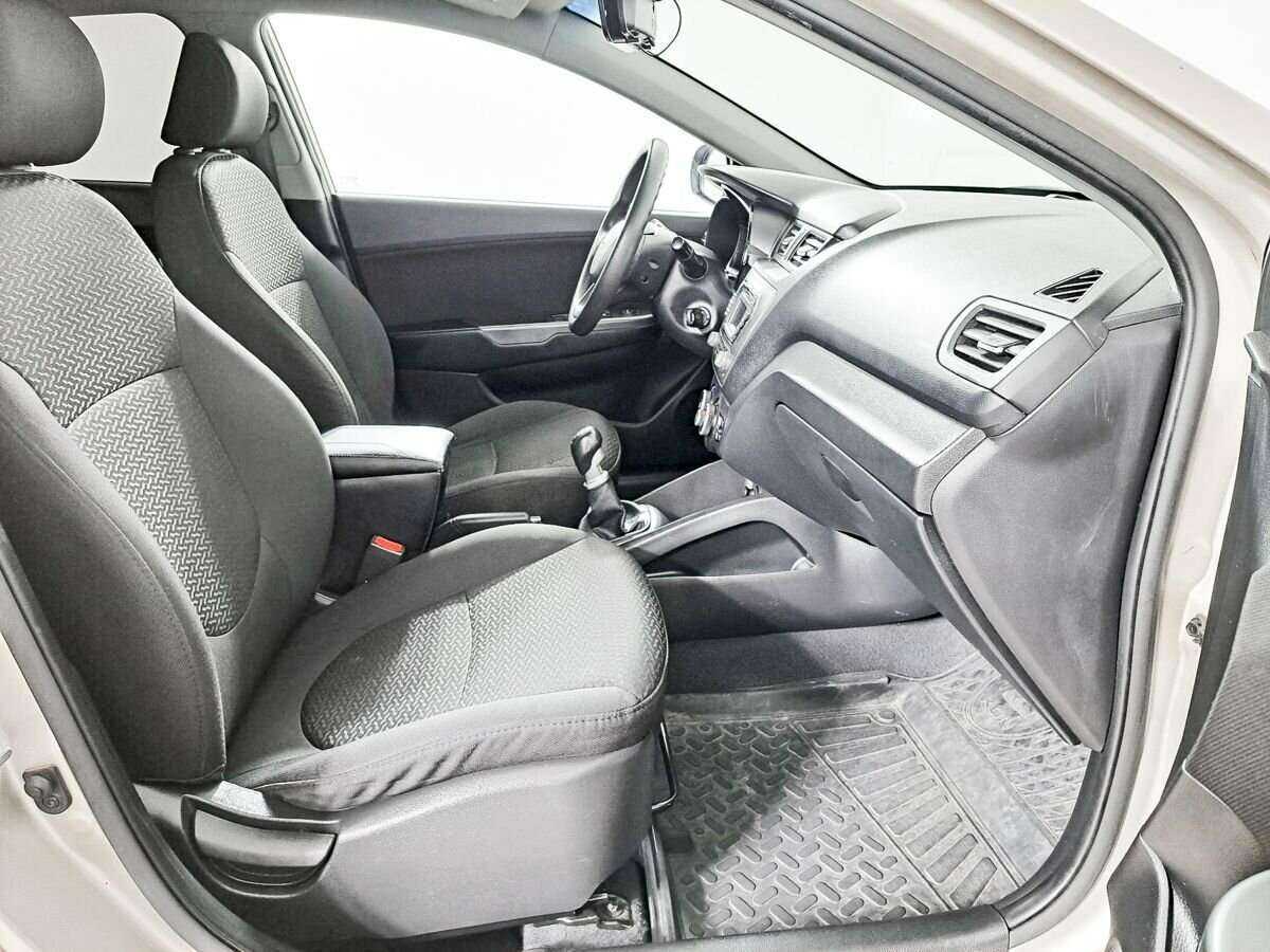 Kia Rio 2013 года с пробегом. Фото: #8