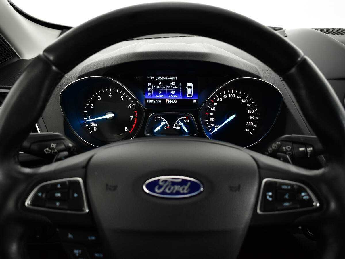 Ford Kuga 2017 года с пробегом. Фото: #10