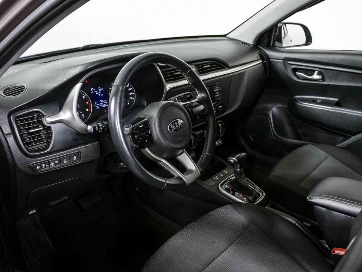 Kia Rio 2021 года с пробегом. Фото: #7