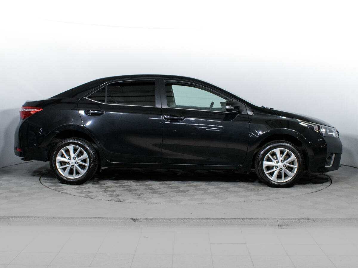 Toyota Corolla 2013 года с пробегом. Фото: #3