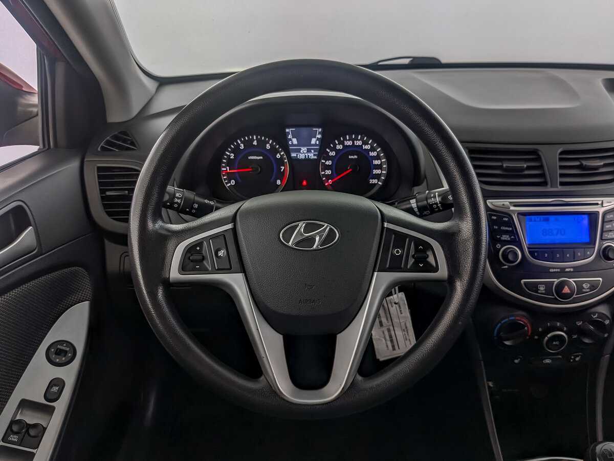 Hyundai Solaris 2012 года с пробегом. Фото: #16