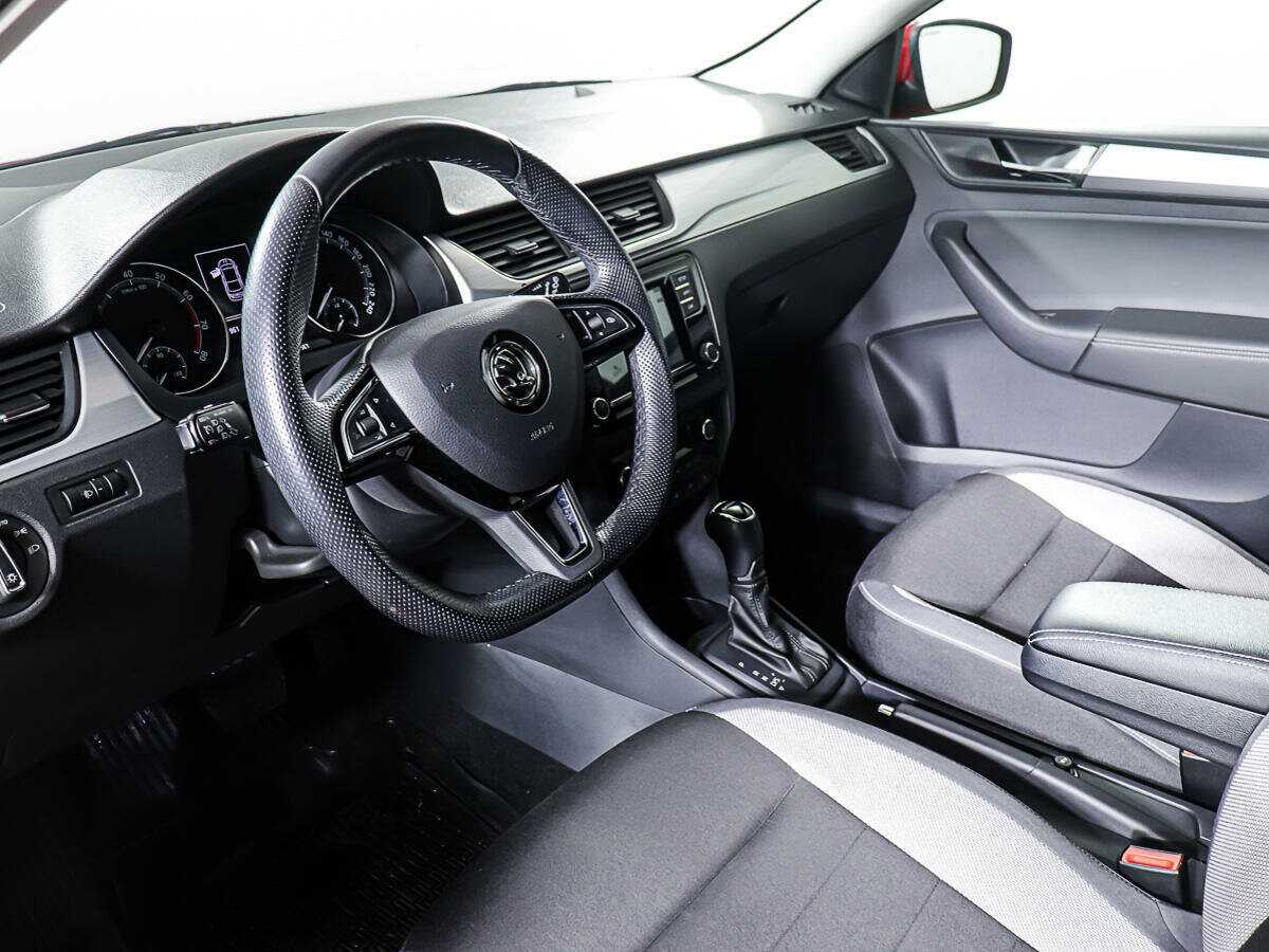 Skoda Rapid 2019 года с пробегом. Фото: #12