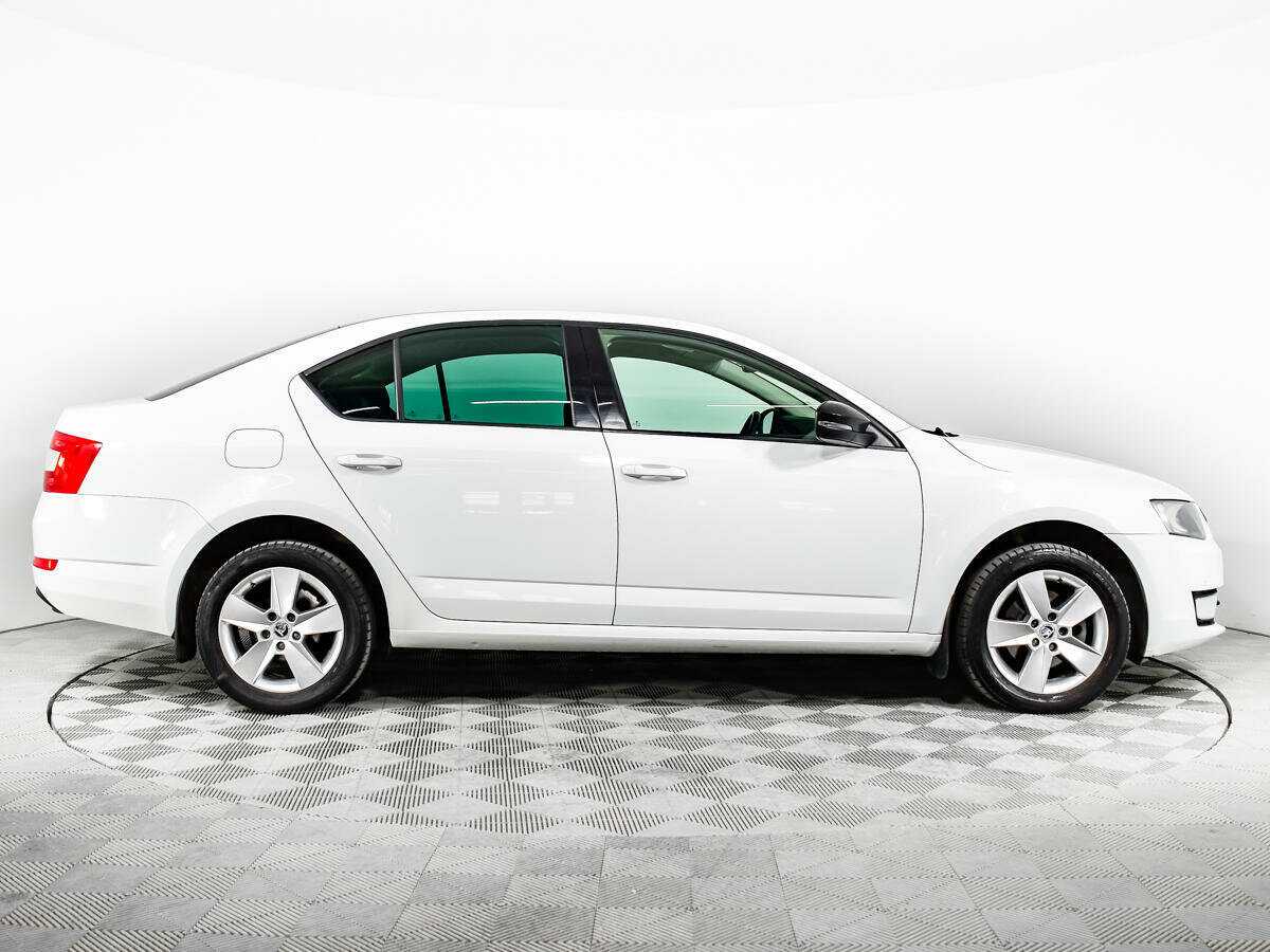 Skoda Octavia 2016 года с пробегом. Фото: #3
