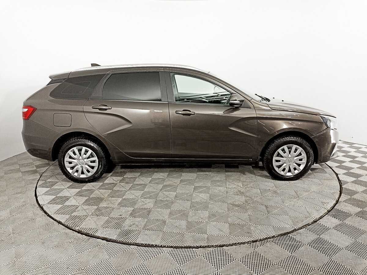 Lada (ВАЗ) Vesta 2021 года с пробегом. Фото: #3