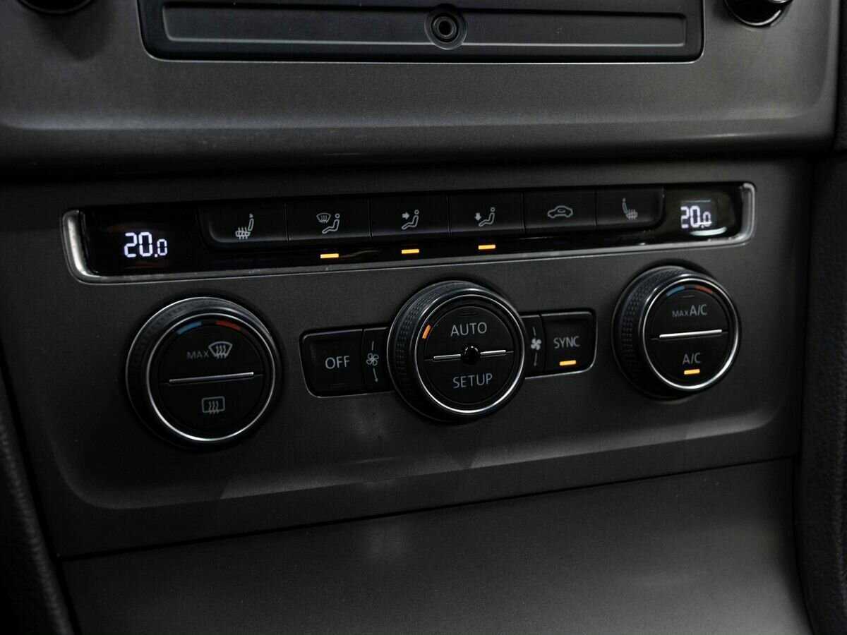 Volkswagen Golf 2013 года с пробегом. Фото: #17