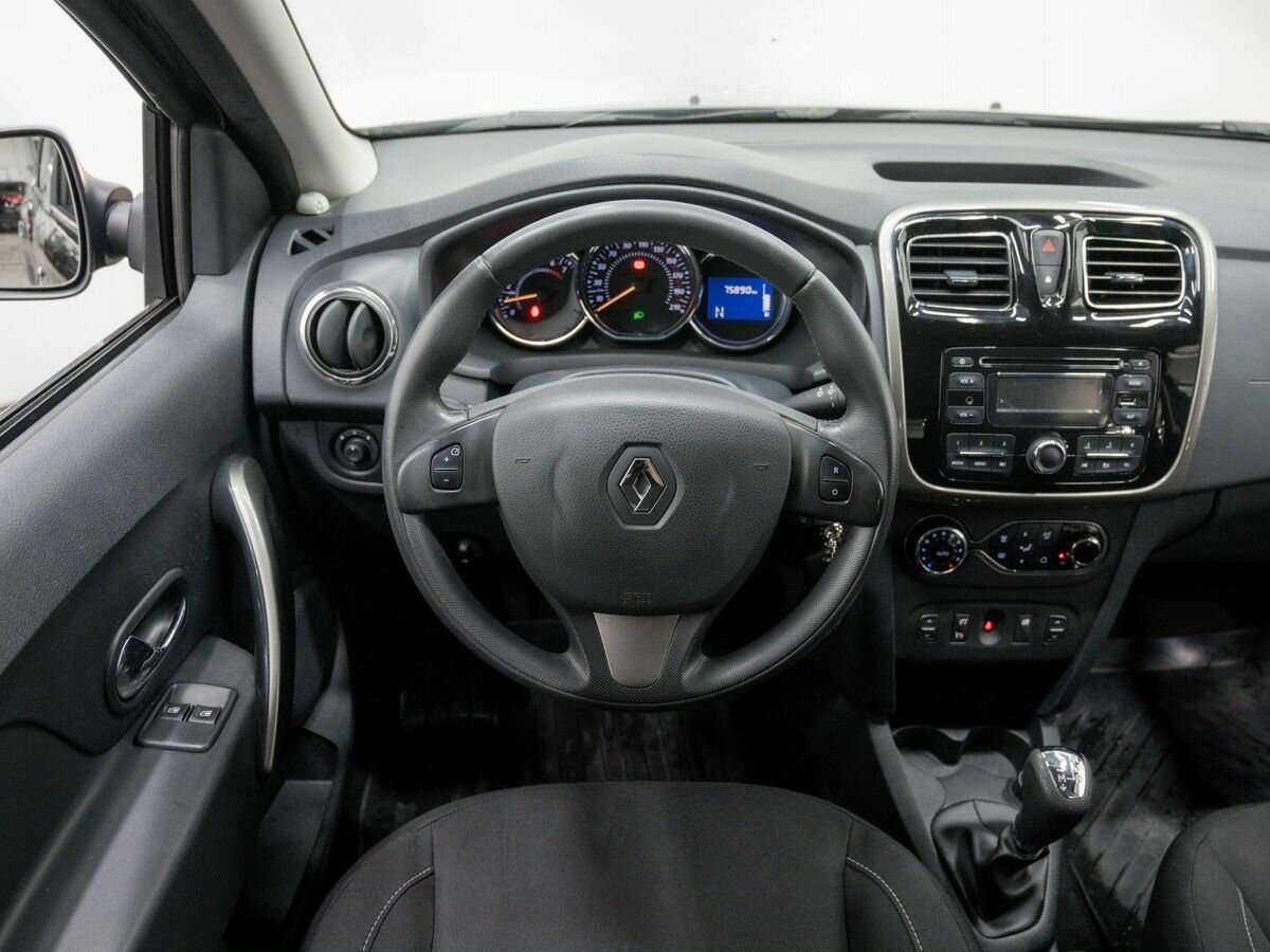 Renault Sandero 2015 года с пробегом. Фото: #11