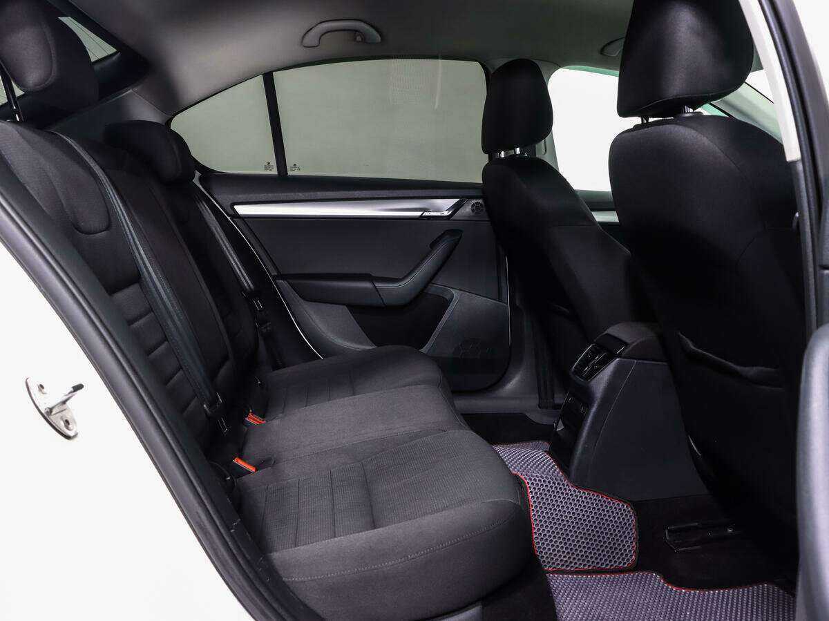 Skoda Octavia 2015 года с пробегом. Фото: #10