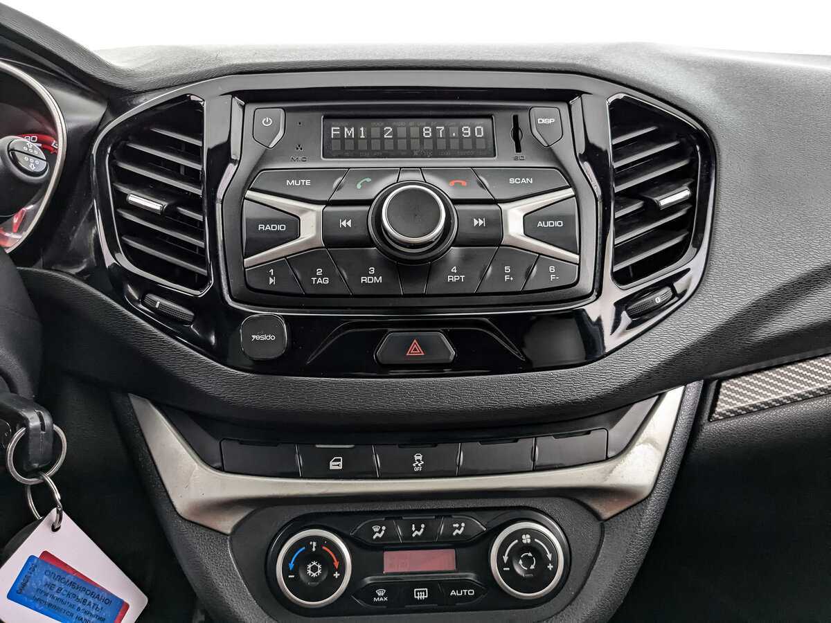 Lada (ВАЗ) Vesta 2019 года с пробегом. Фото: #12