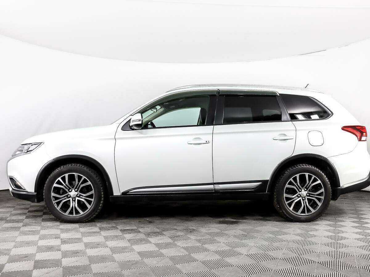 Mitsubishi Outlander 2016 года с пробегом. Фото: #7