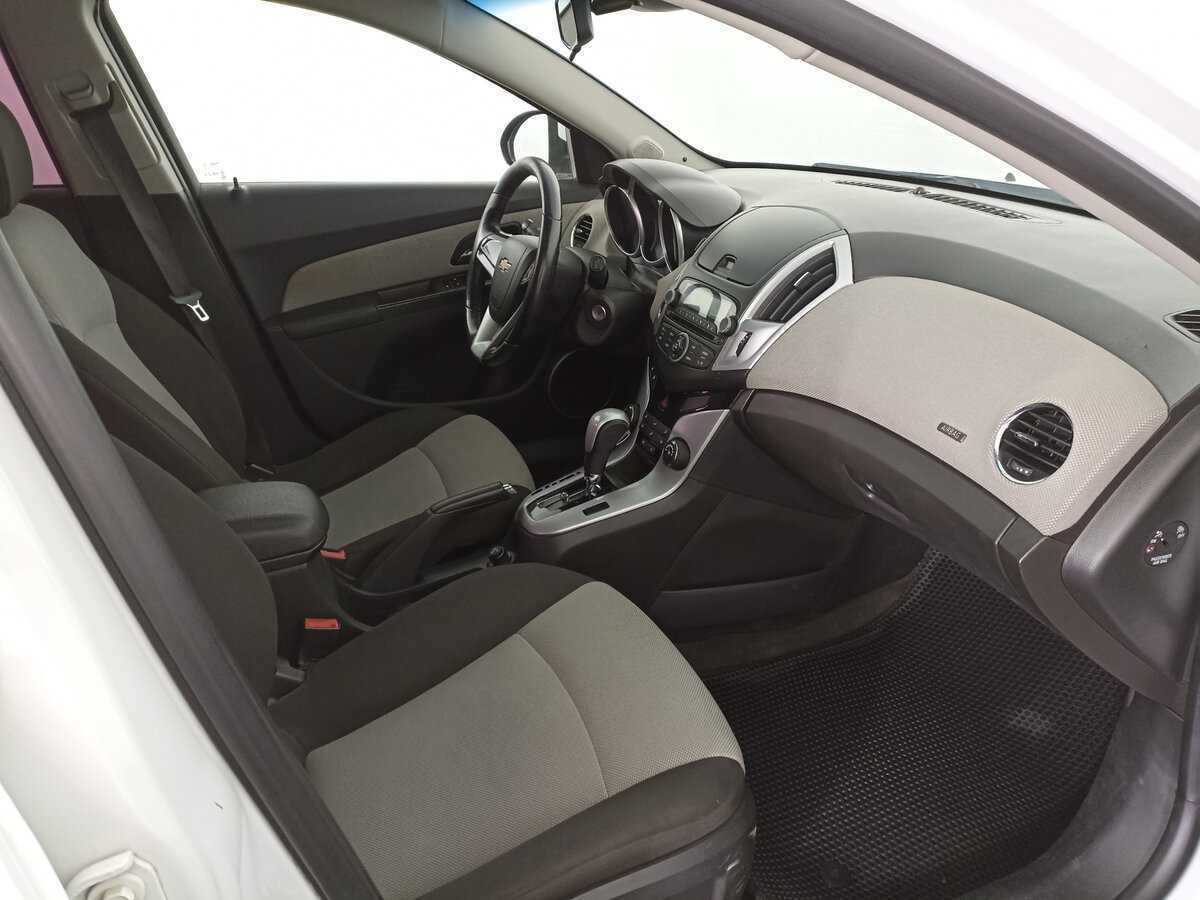 Chevrolet Cruze 2013 года с пробегом. Фото: #10