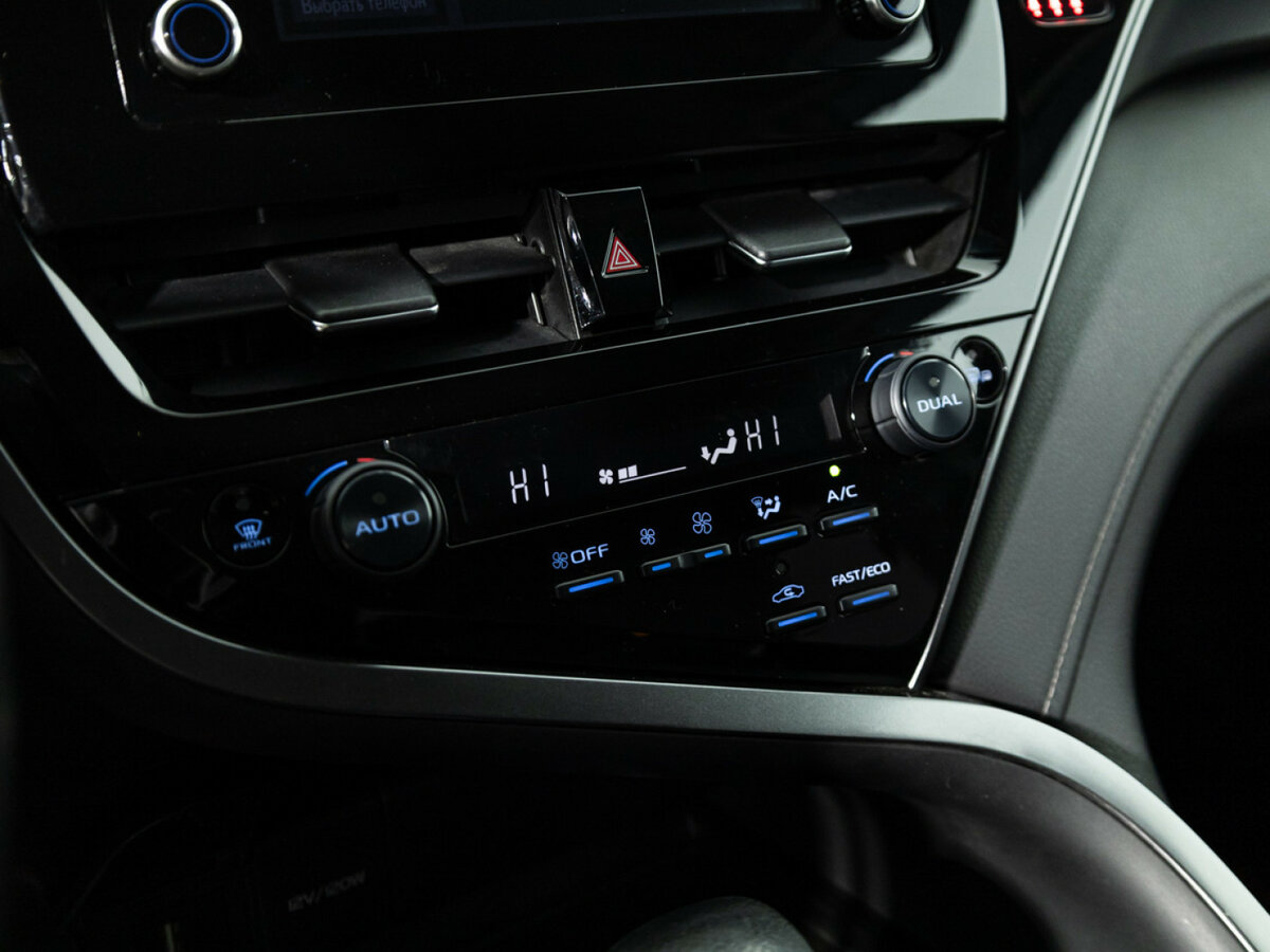 Toyota Camry 2021 года с пробегом. Фото: #15