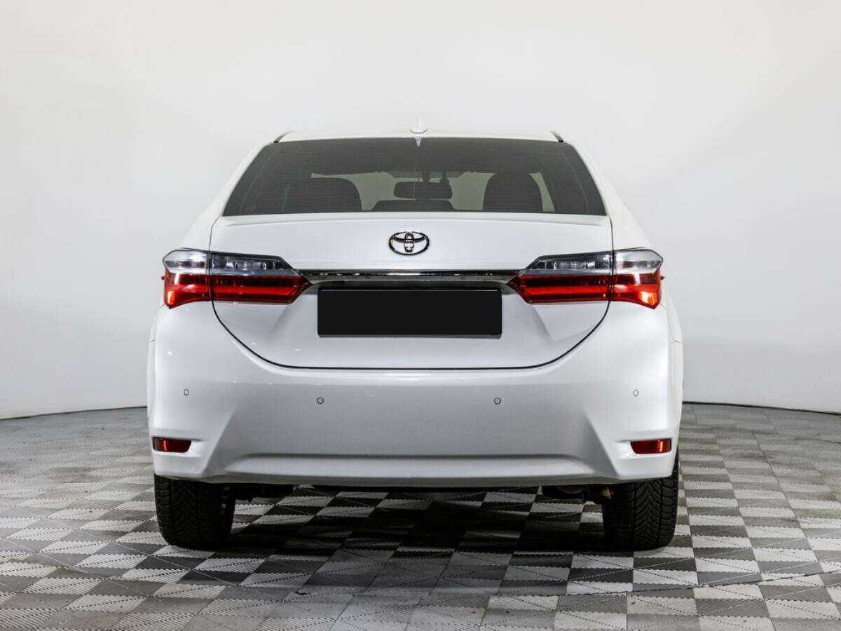 Toyota Corolla 2018 года с пробегом. Фото: #5