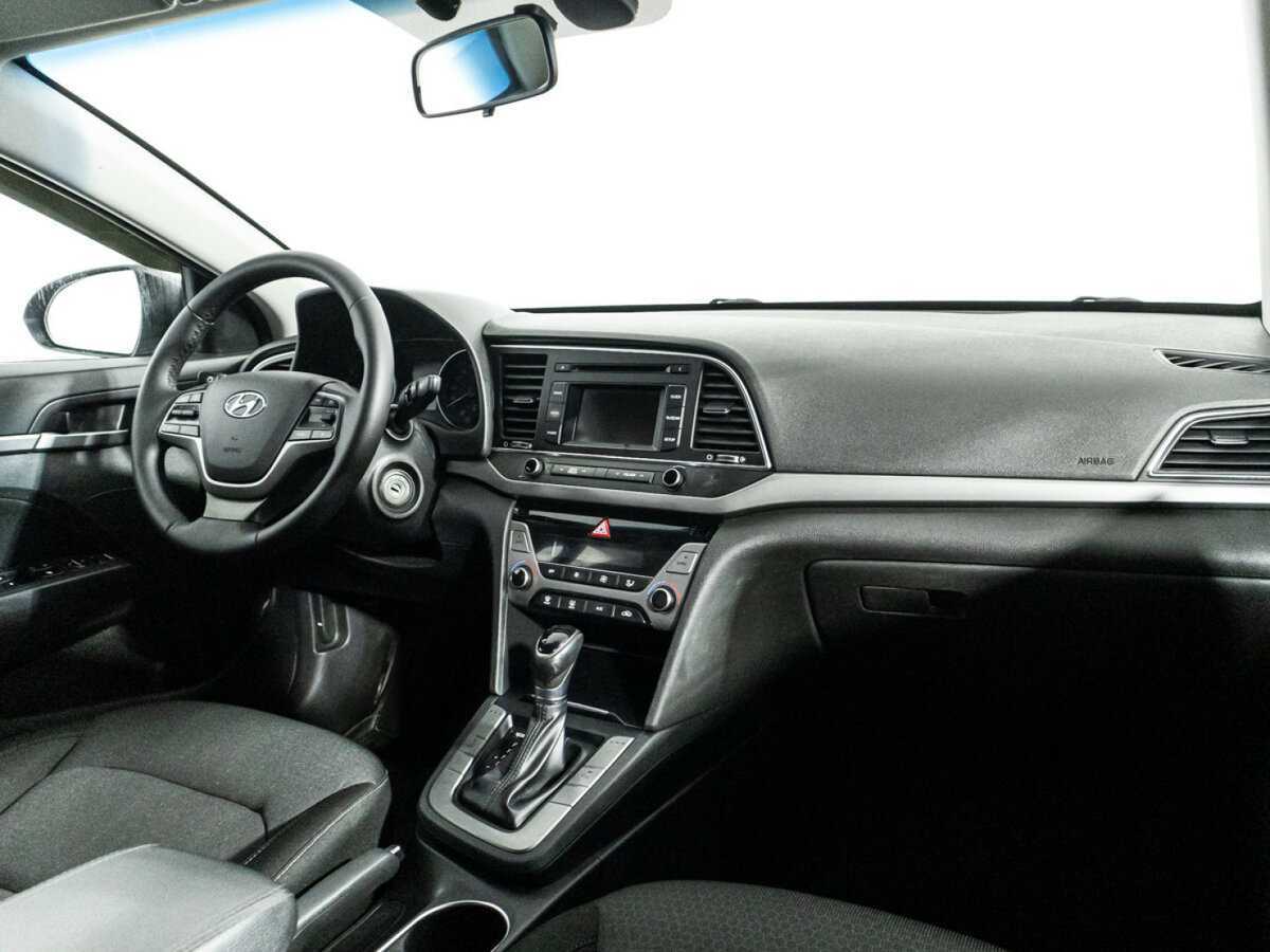 Hyundai Elantra 2017 года с пробегом. Фото: #8