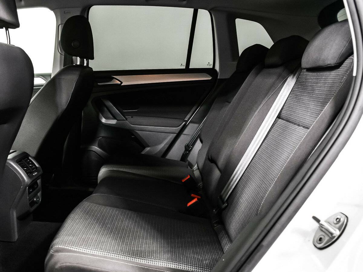 Volkswagen Tiguan 2018 года с пробегом. Фото: #10