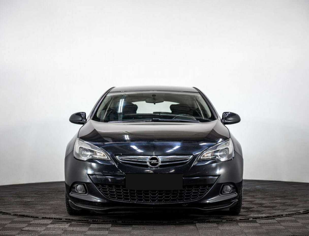 Opel Astra 2013 года с пробегом. Фото: #1
