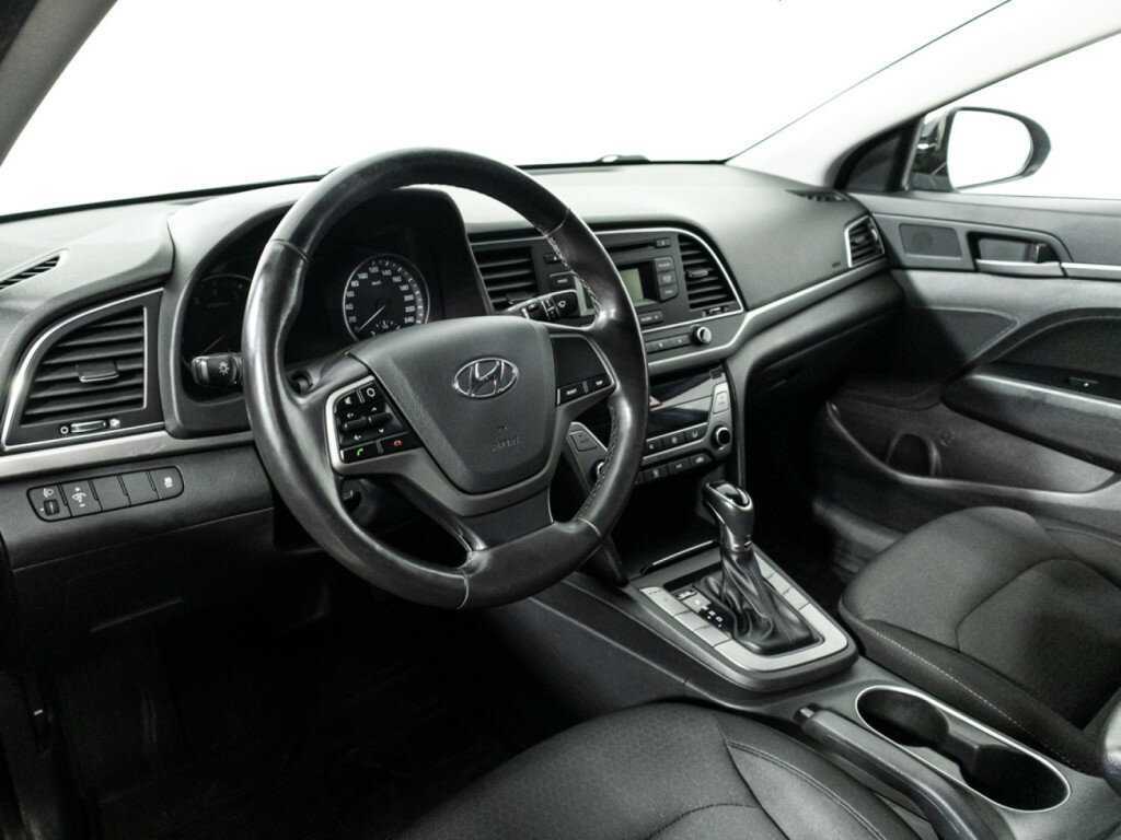 Hyundai Elantra 2017 года с пробегом. Фото: #10