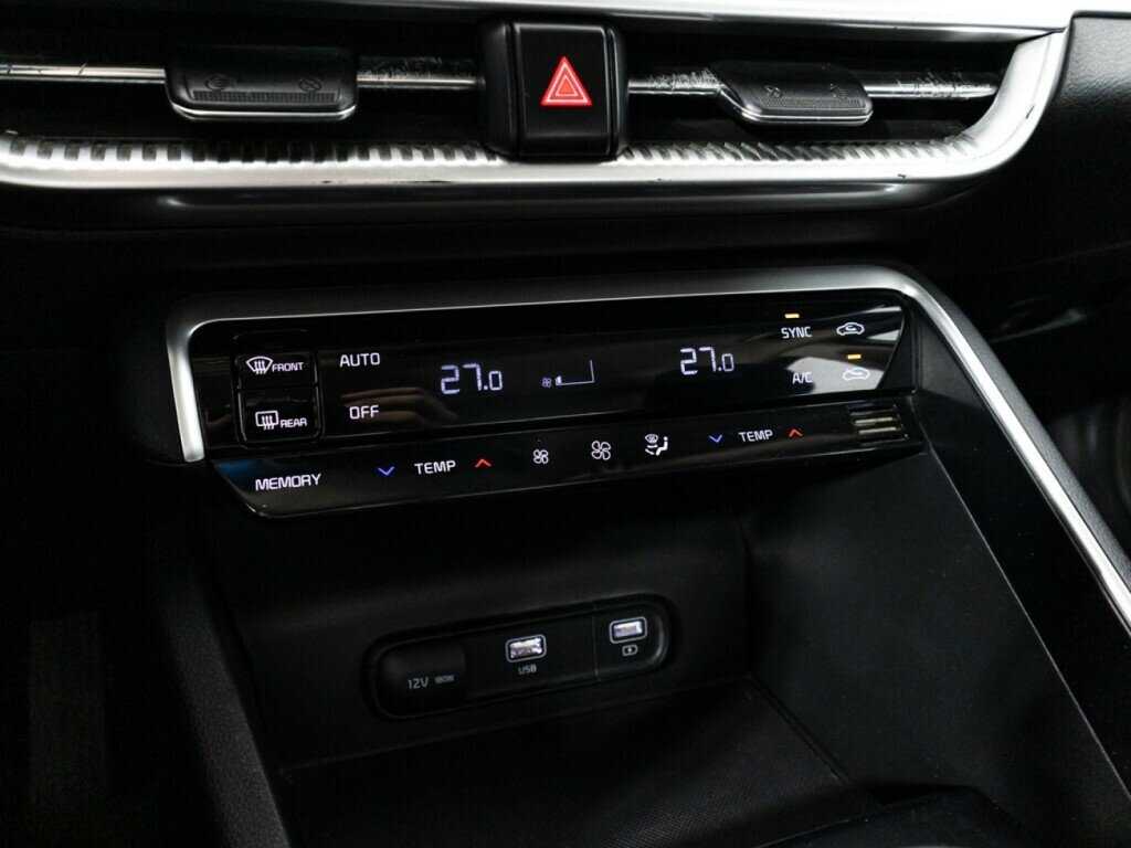 Kia K5 2021 года с пробегом. Фото: #19