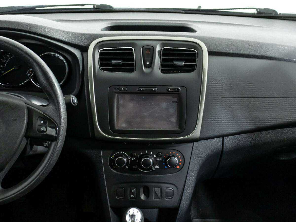 Renault Sandero 2015 года с пробегом. Фото: #13