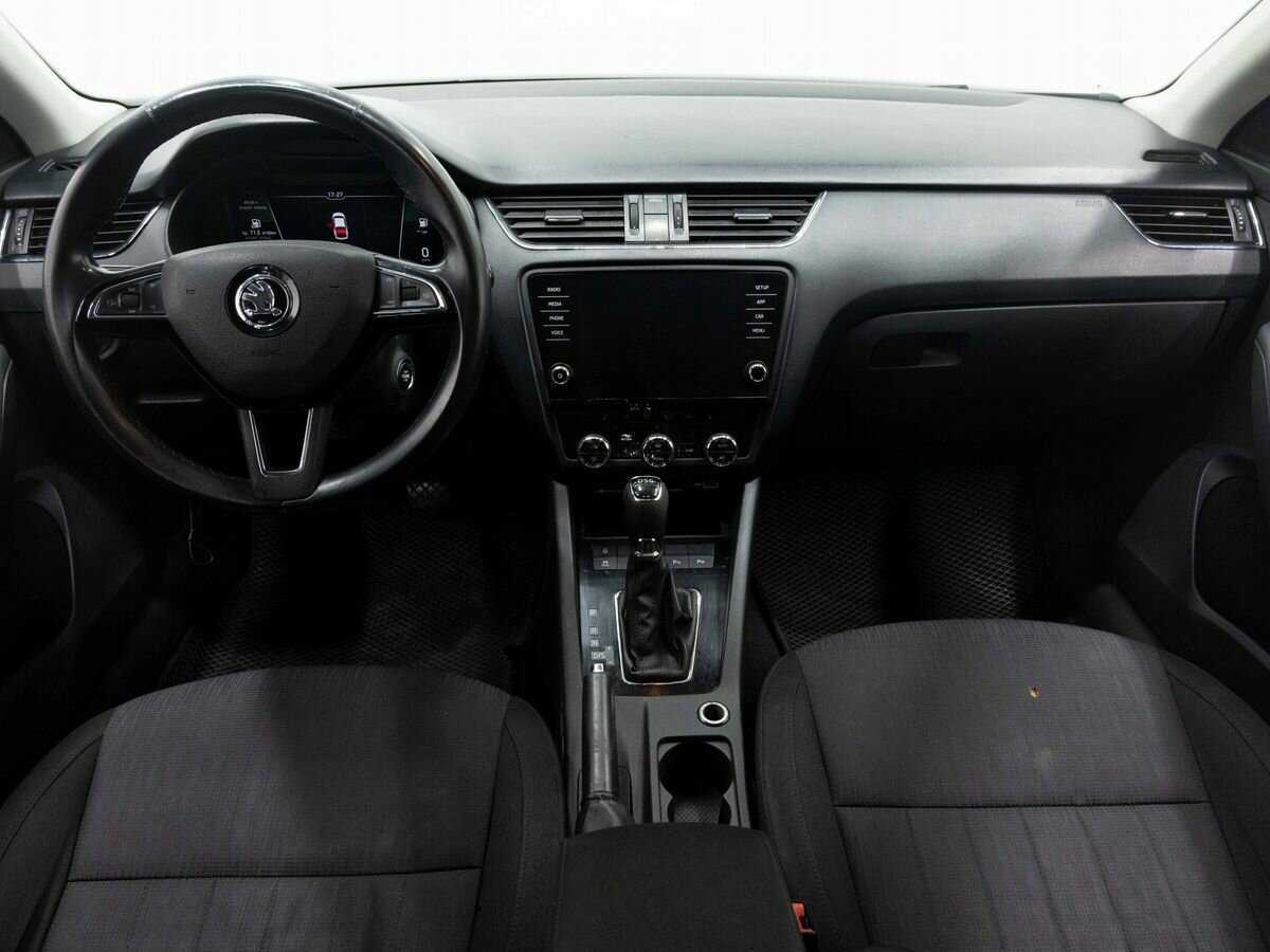 Skoda Octavia 2019 года с пробегом. Фото: #12