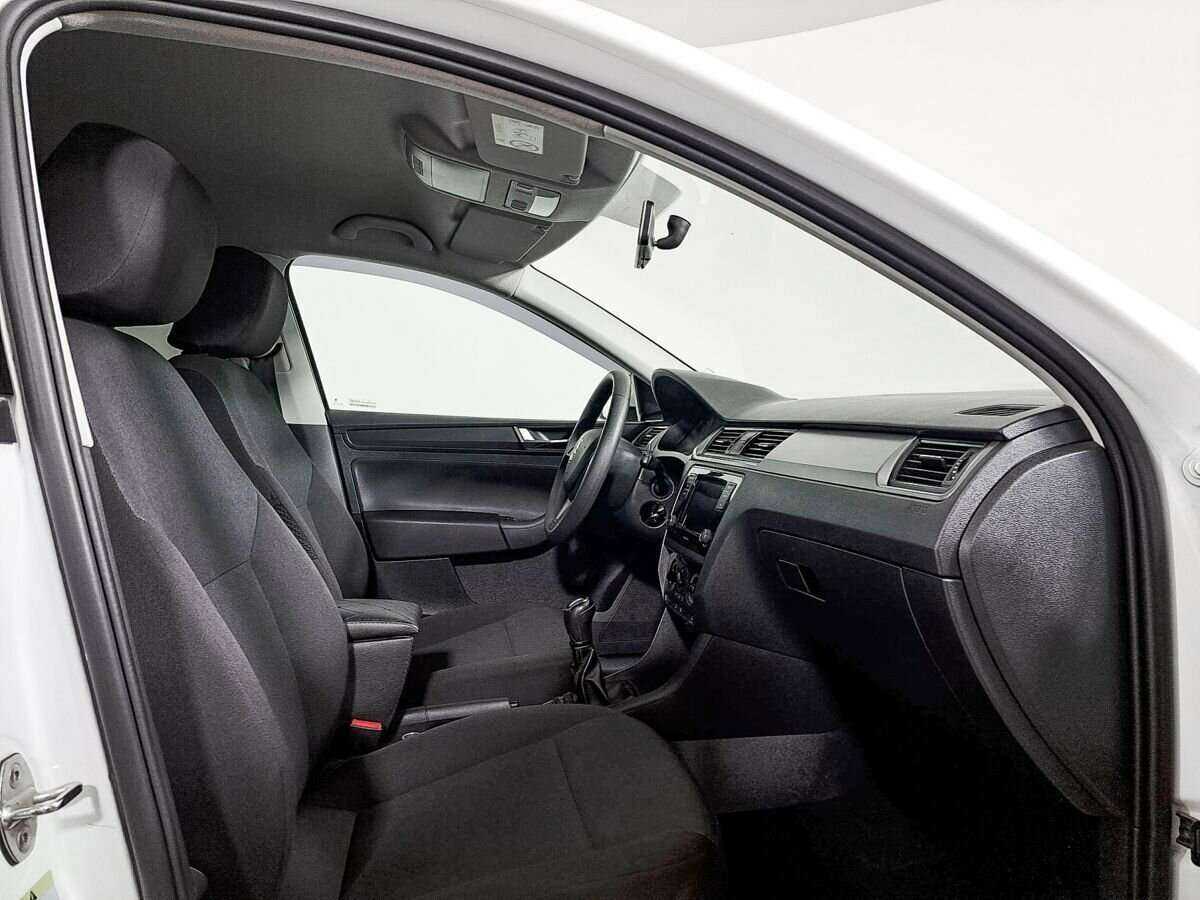 Skoda Rapid 2019 года с пробегом. Фото: #6