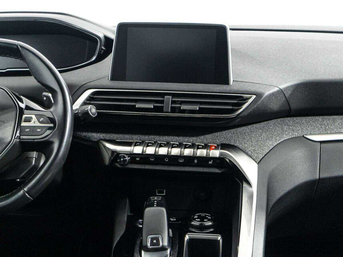 Peugeot 3008 2018 года с пробегом. Фото: #13