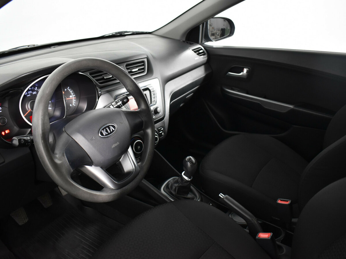 Kia Rio 2012 года с пробегом. Фото: #8