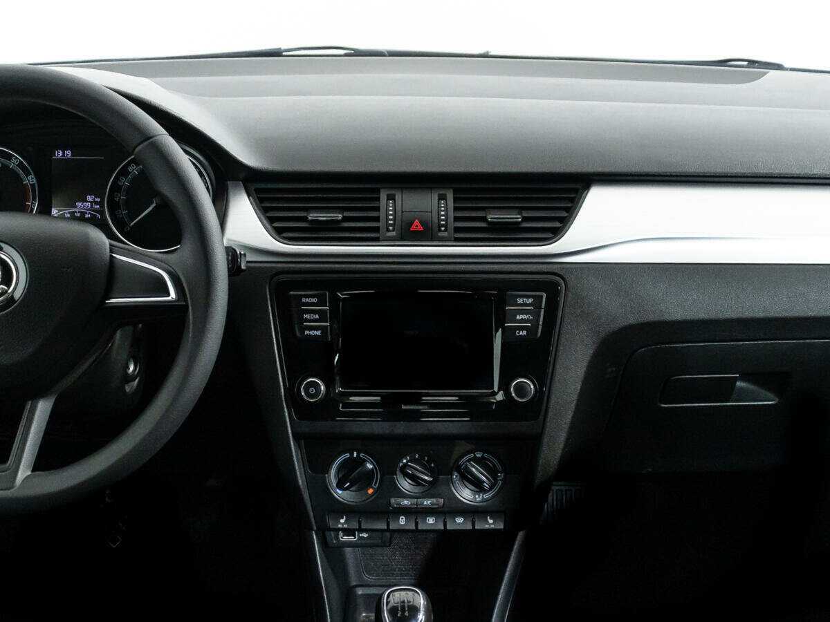 Skoda Rapid 2018 года с пробегом. Фото: #13