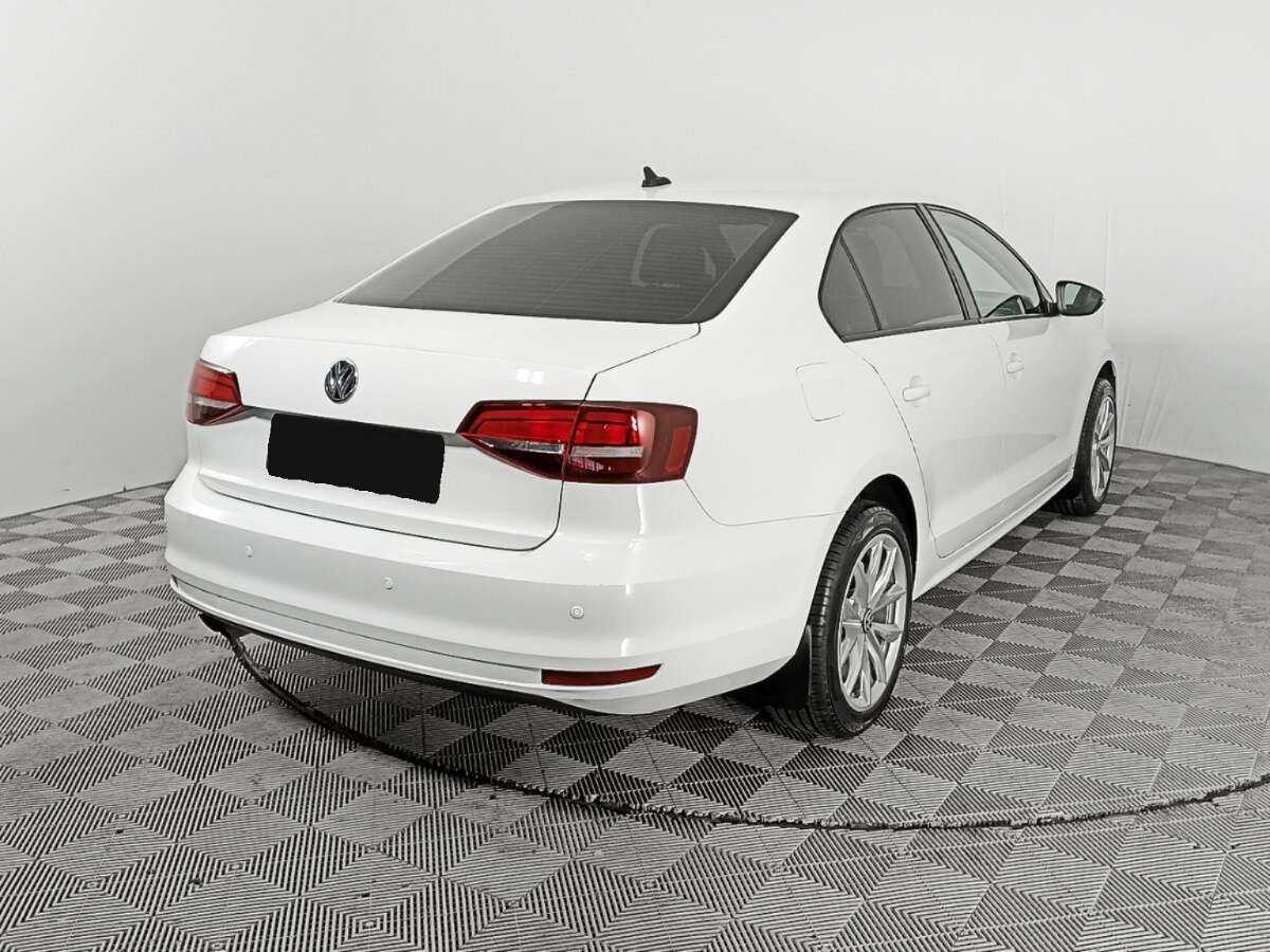 Volkswagen Jetta 2016 года с пробегом. Фото: #4