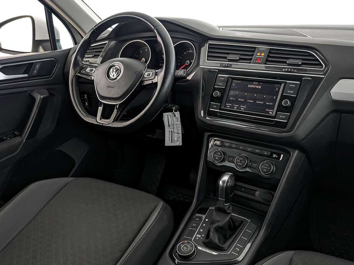 Volkswagen Tiguan 2018 года с пробегом. Фото: #22